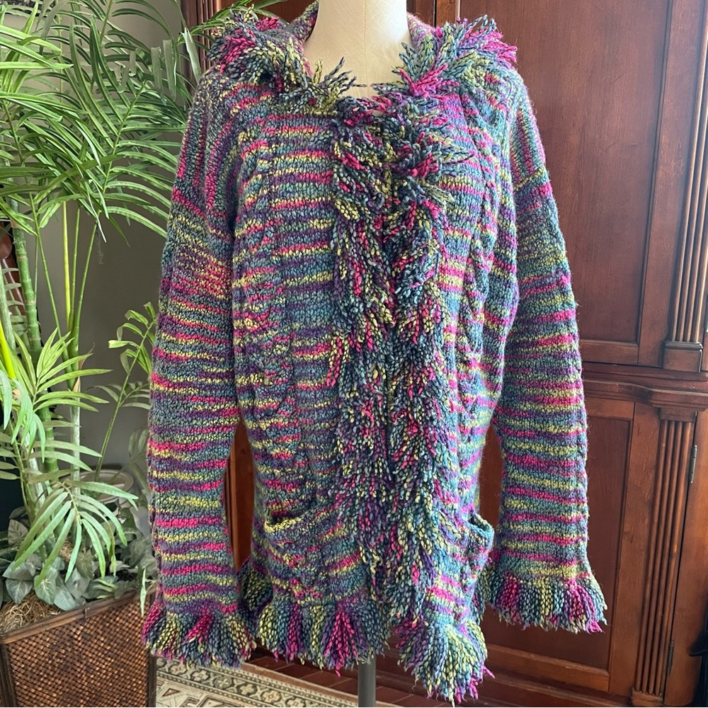 Native Knit Womens Hooded Sweater 100% Wool Made in Ecuador